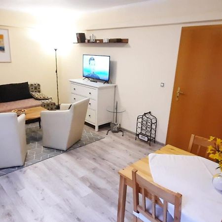 Pool Apartments Karlowe Wary Zewnętrze zdjęcie